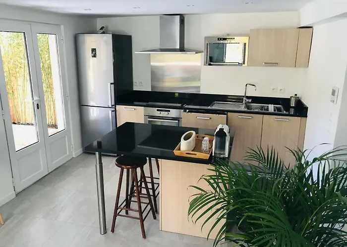 Apartment La Dependance Beausoleil
