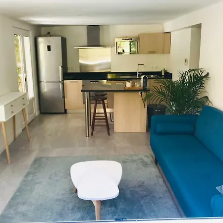 La Dependance Apartment *